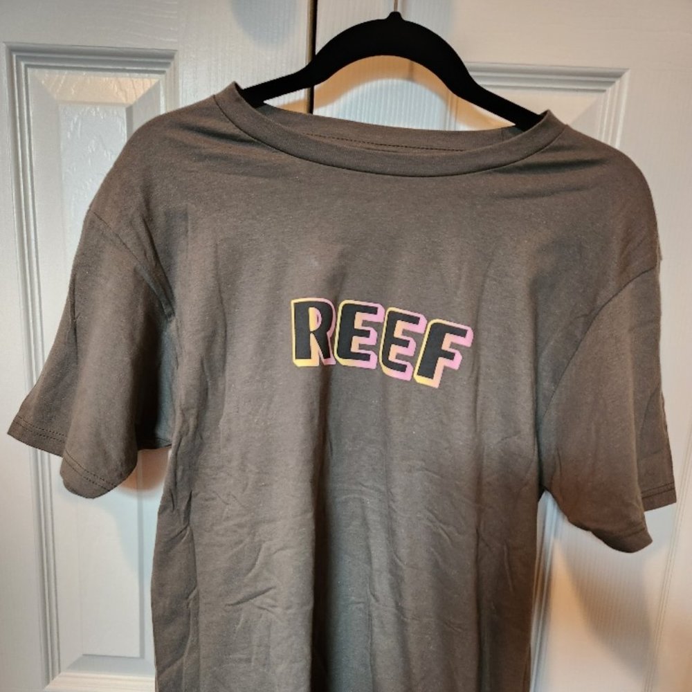 Reef Large T-Shirt